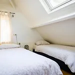 度假居 In Het Bos Met Jacuzzi En Sauna