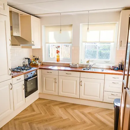 Ferienhaus In Het Bos Met Jacuzzi En Sauna *