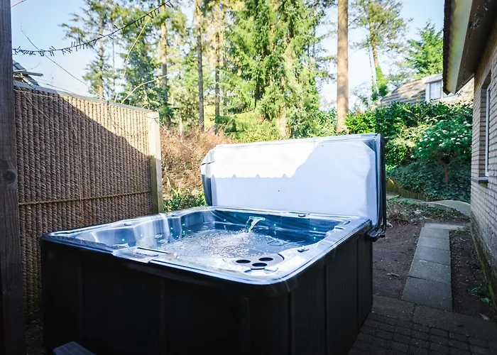 Ferienhaus In Het Bos Met Jacuzzi En Sauna *