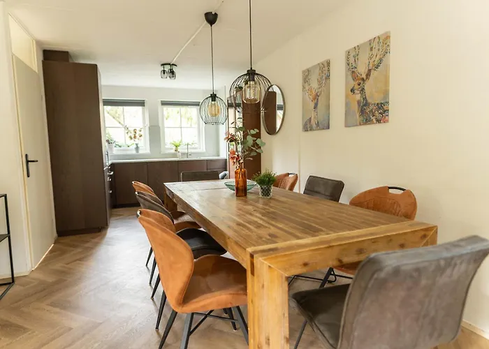 In Het Bos Met Jacuzzi En Sauna Holiday home