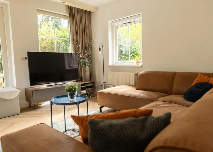 In Het Bos Met Jacuzzi En Sauna Holiday home Lunteren